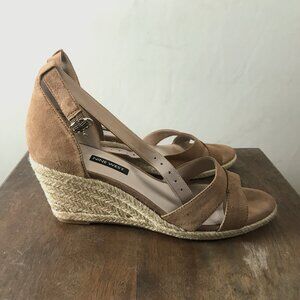 Nine West Jeranna Espadrille Wedge Tan Suede Ankle Strap Sandals Sz 9